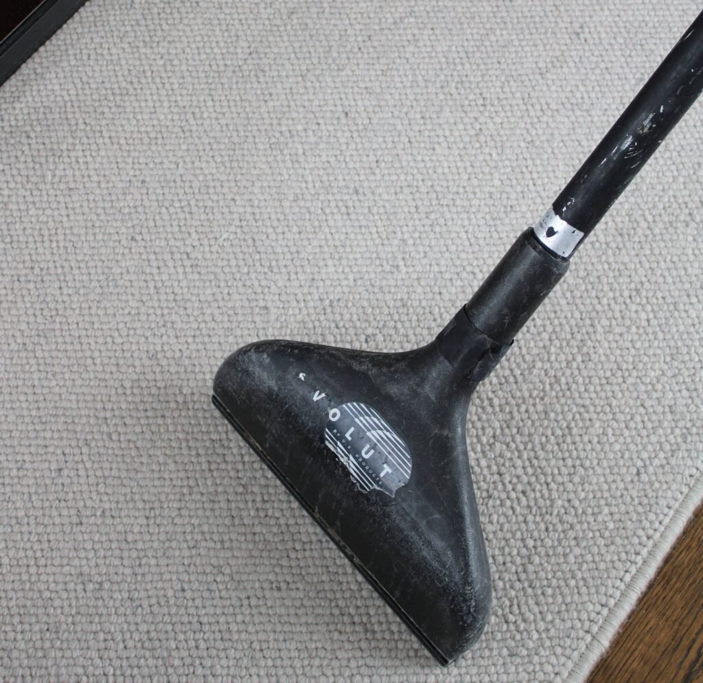 commercial carpet cleaning